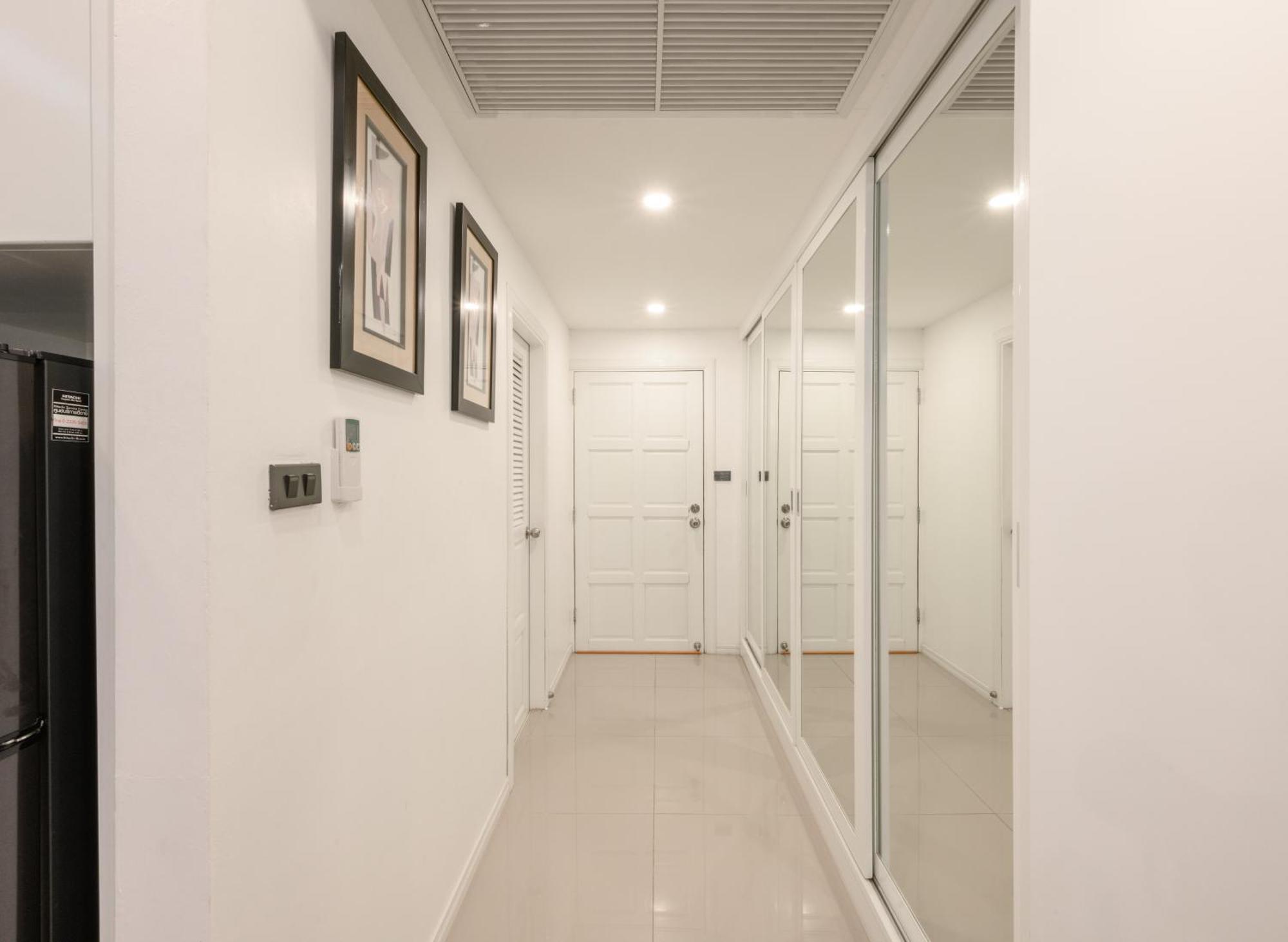 Jomtien Beachfront Stylish Studio , Stunning Seaview , Big Pool Luaran gambar